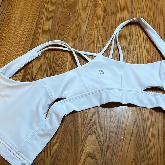 Buff Bunny XS white sports bra - Picture 4 of 4